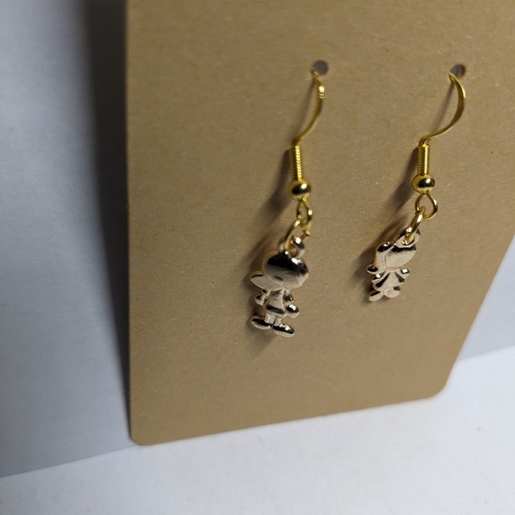 A Pair of Earrings of Boy and girl. New. - Picture 4 of 6